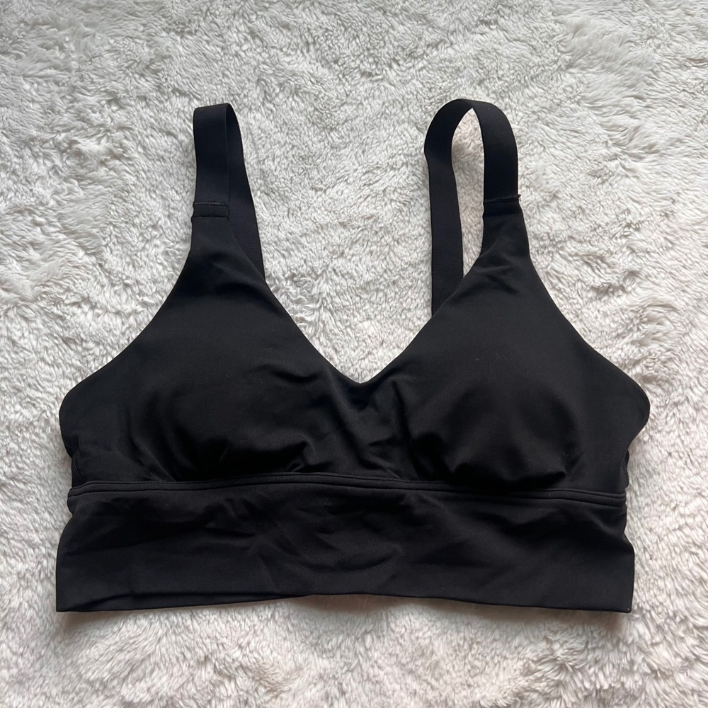 OFFLINE by Aerie Real Me Strappy Twist Back Sports Bra Black Medium Support S/P
